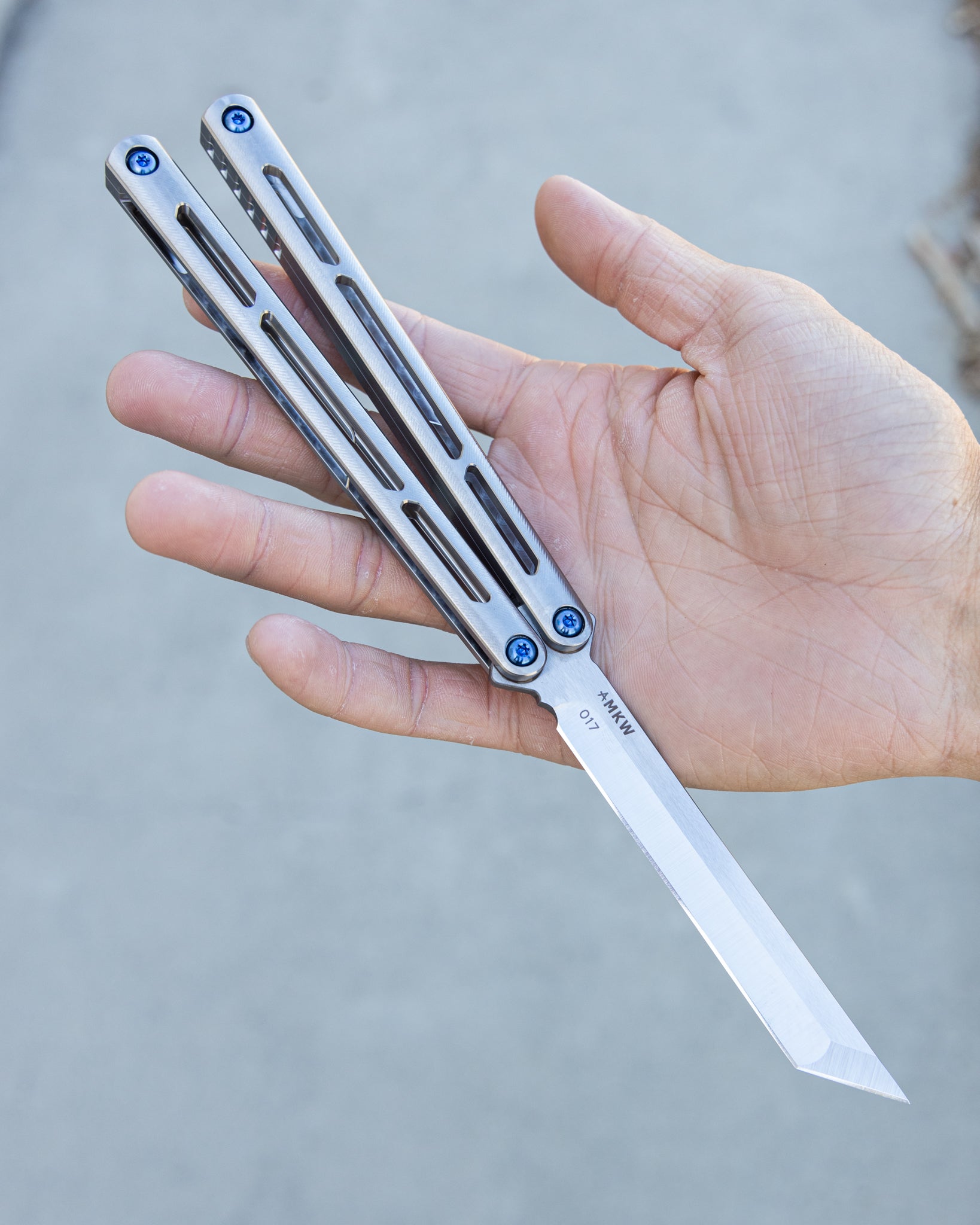 AMKW Tsunami Tanto Opened On Hand