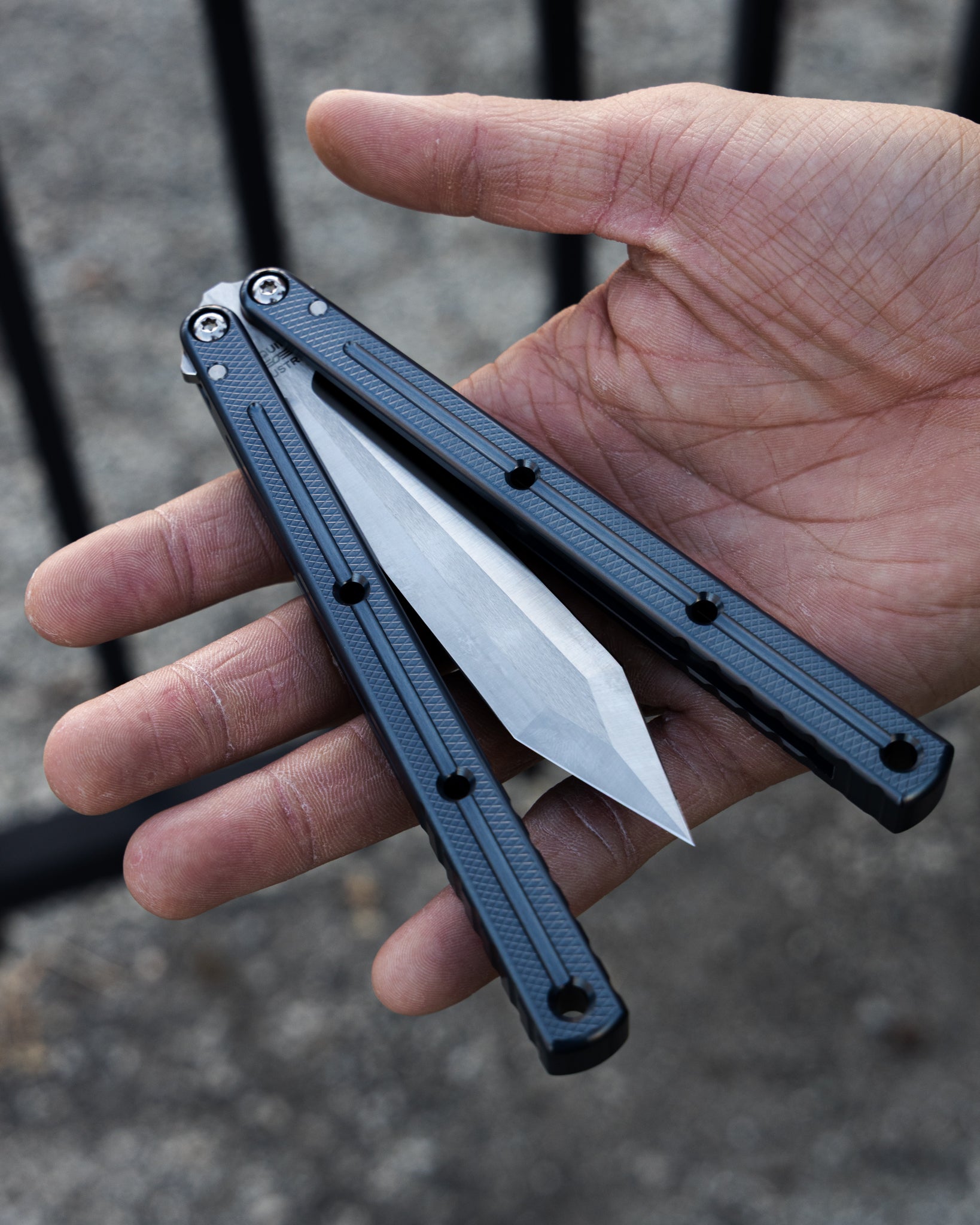 Flytanium Gunmetal Zenith Krake Raken On Hand 