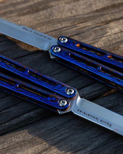 2 half dress tsunami side by side on wooden table 