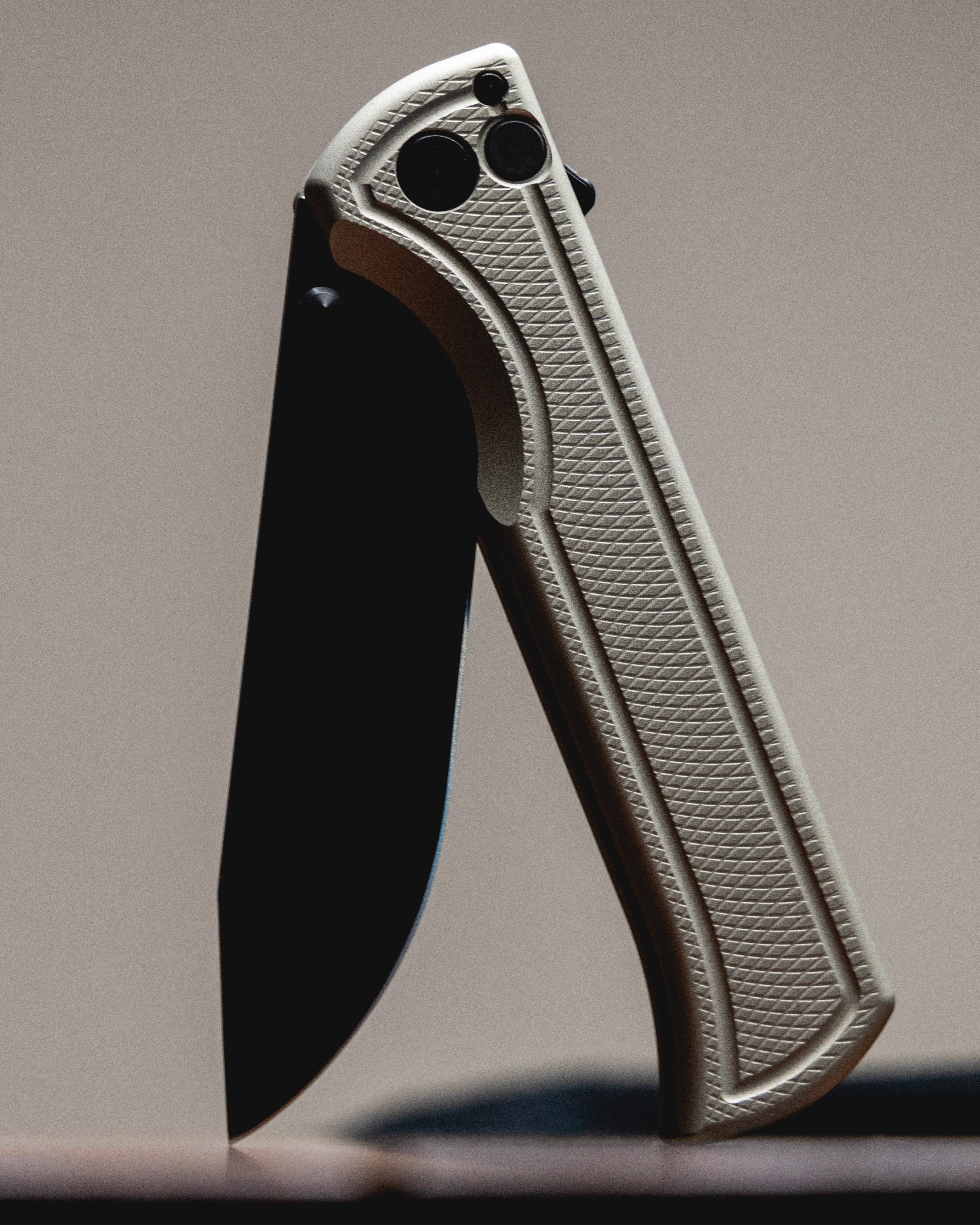 DLC Surf – Squid Industries Knives