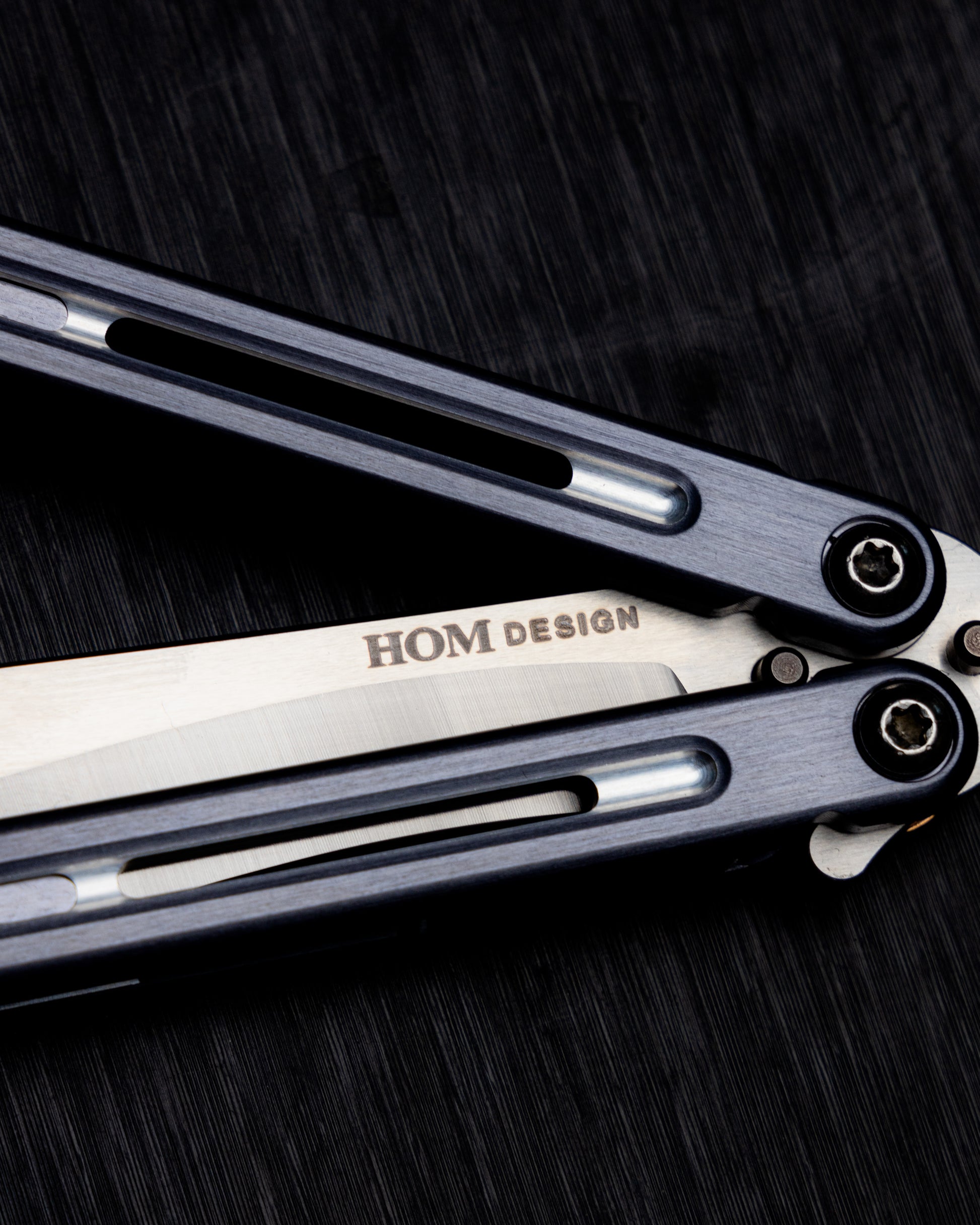Mutalisk HOM DESIGN Laser Engraving Close Up 