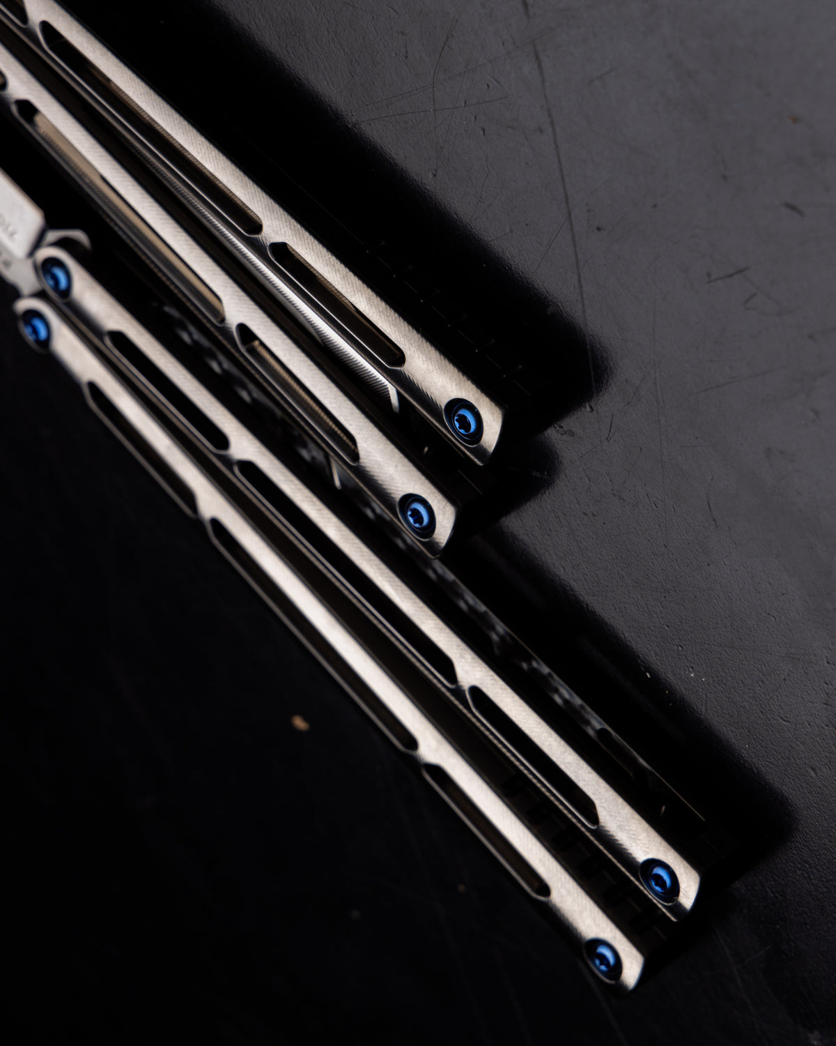 Satin Tsunami Handle Close Up Black background